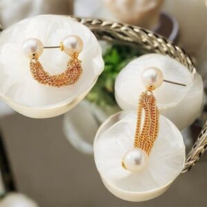 Pearl With Chain Stud Earrings